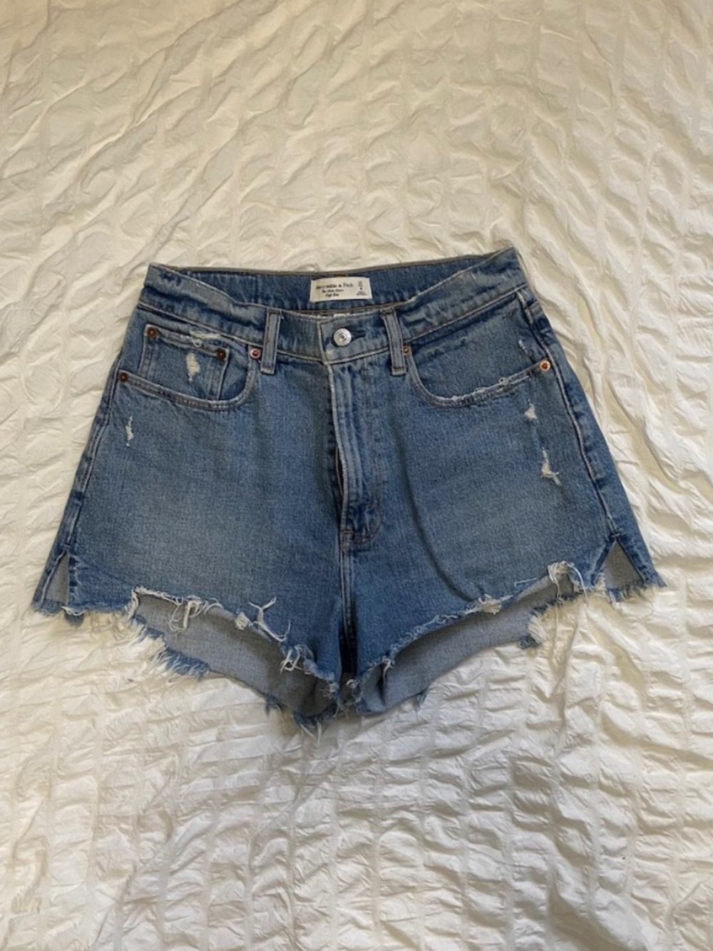 Abercrombie "The Mom Short" High Rise Denim Shorts - Size 27 / 4 (Curve Love)